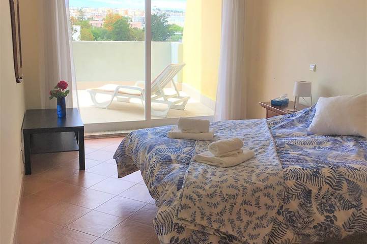 Ganze Wohnung, Lagos-Wohnung * Swimmingpool, Wifi-Klimaanlage usw. * Buchen Sie November 2019 Bis Juli2020! in São Sebastião, São Gonçalo de Lagos