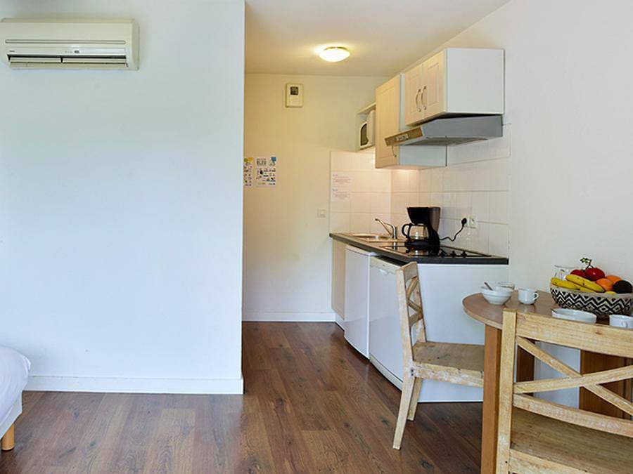 Résidence le Domaine du Chateau - Vacancéole - Studio 2 persons - Studio 2 people in Lagord, La Rochelle region