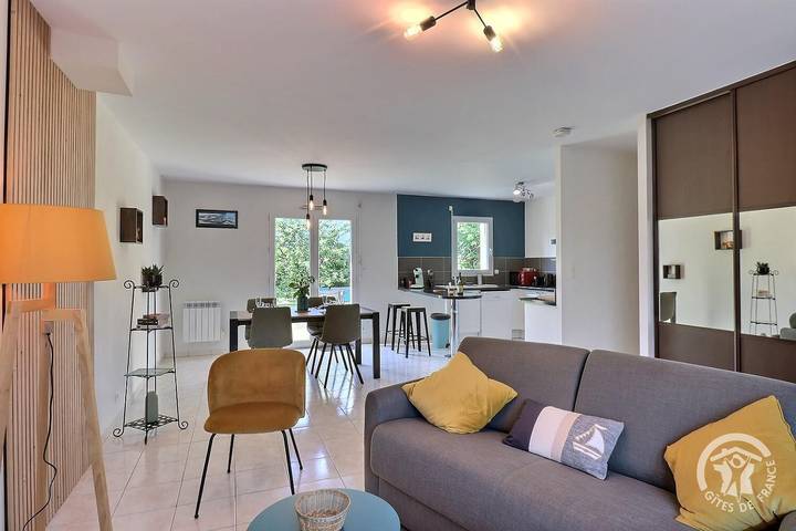 Gîte pour 4 personnes, avec terrasse et jardin à Pleurtuit - 4