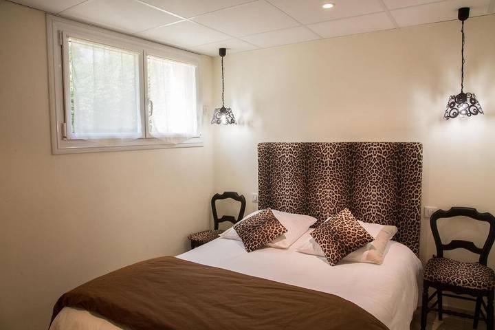 Chambre d’hôte pour 2 personnes, avec jardin à Les Châtelliers-Châteaumur - 2