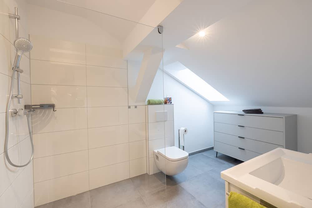 Ganze Wohnung, Moderne Ferienwohnungen im Seesener Bahnhof. Perfekt für Urlaub & Geschäftsreise in Seesen, Harzvorland