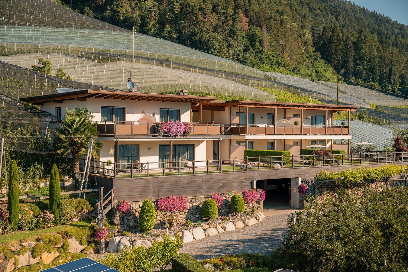 Ganze Wohnung, Ferienwohnung "Wohnung 1" mit Bergblick, Gemeinschaftspool und Wlan in Riffian, Passeiertal