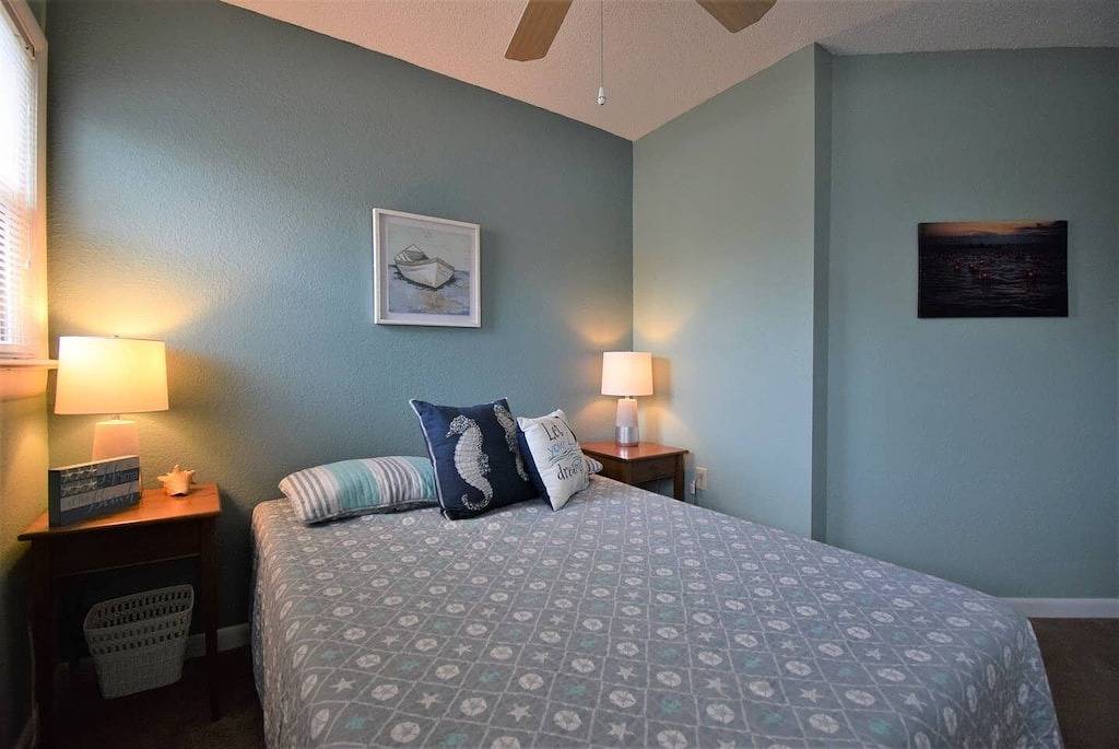 Ganze Wohnung, 2Br Eigentumswohnung im Herzen der Innenstadt - zu Fuß zum Strand und Shopping in Rehoboth Beach, Sussex County (Delaware)