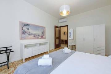 Location De Vacances pour 4 Personnes dans Spiaggia Casinò di Gardone Riviera (Gardone Riviera), Gardone Riviera, Photo 1