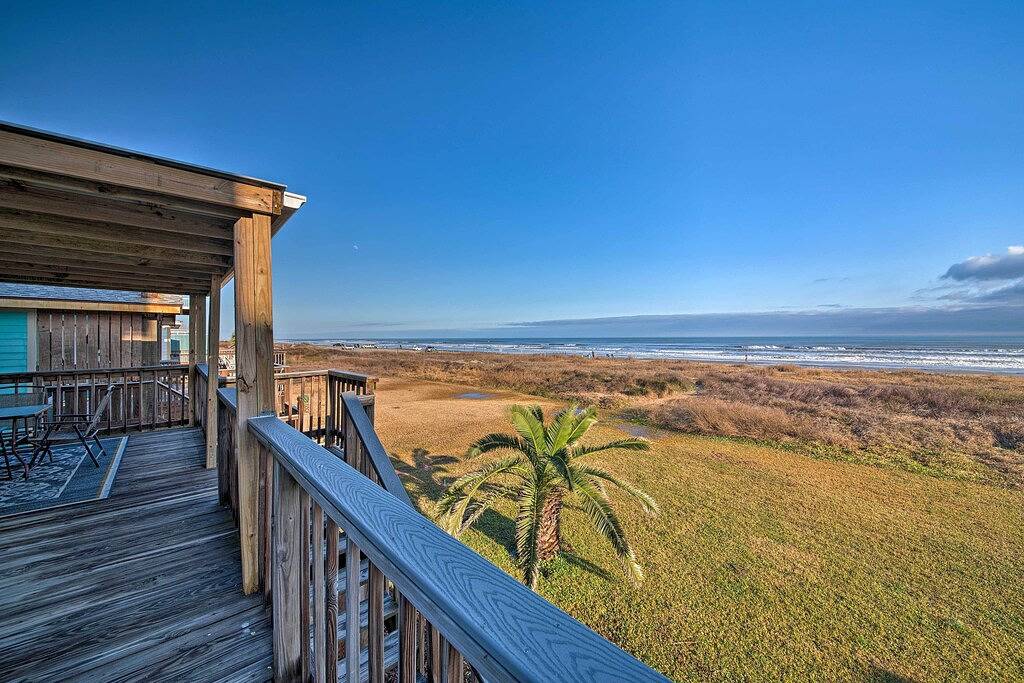 Vacation Home for 6 Guests in Galveston Island, Galveston