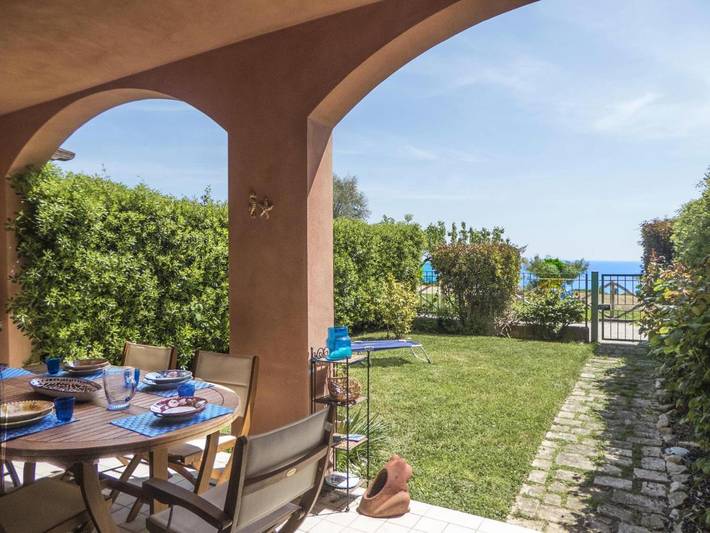 Appartamento vacanze per 5 persone, con panorama e giardino, con animali domestici - 1