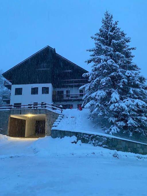 Gîte pour 6 personnes, avec jardin et vue, animaux acceptés à Cesana Torinese - 2