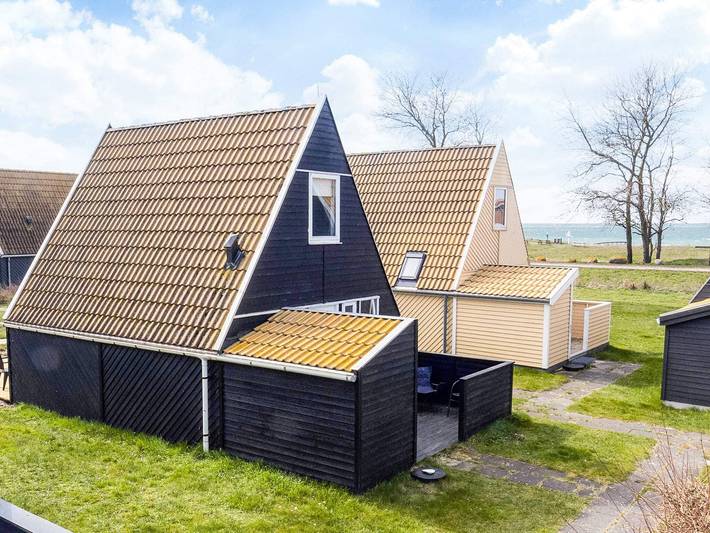 Ferienhaus für 4 Personen, mit Terrasse und Garten in Lolland-Falster - 2