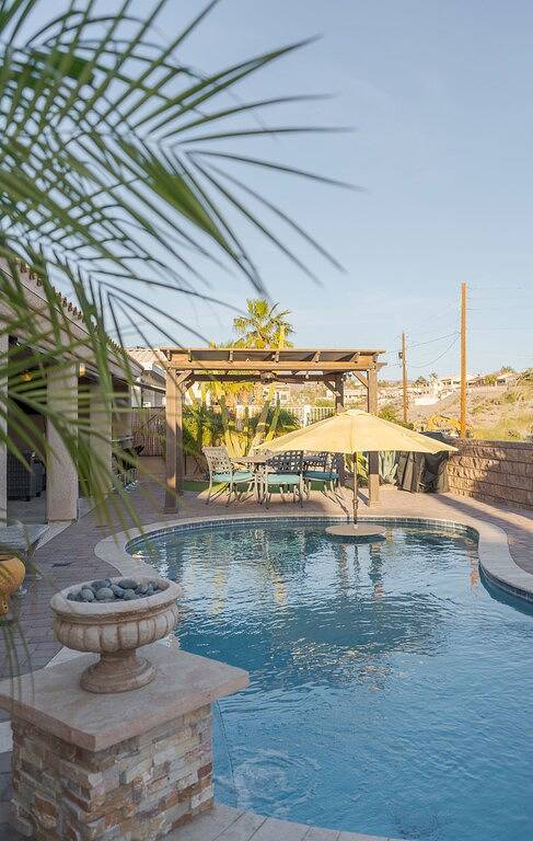 Vacation rental for 10 people, with hot tub and balcony in Lake Havasu City