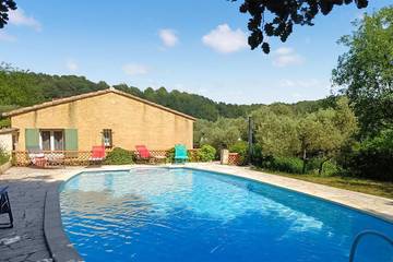 Gîte pour 6 personnes à Varages