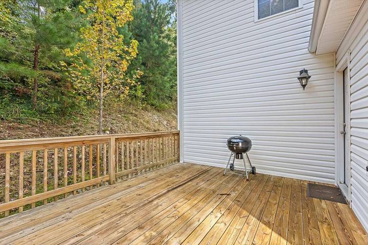 Vacation rental for 14 people, with balcony and yard in Chattanooga