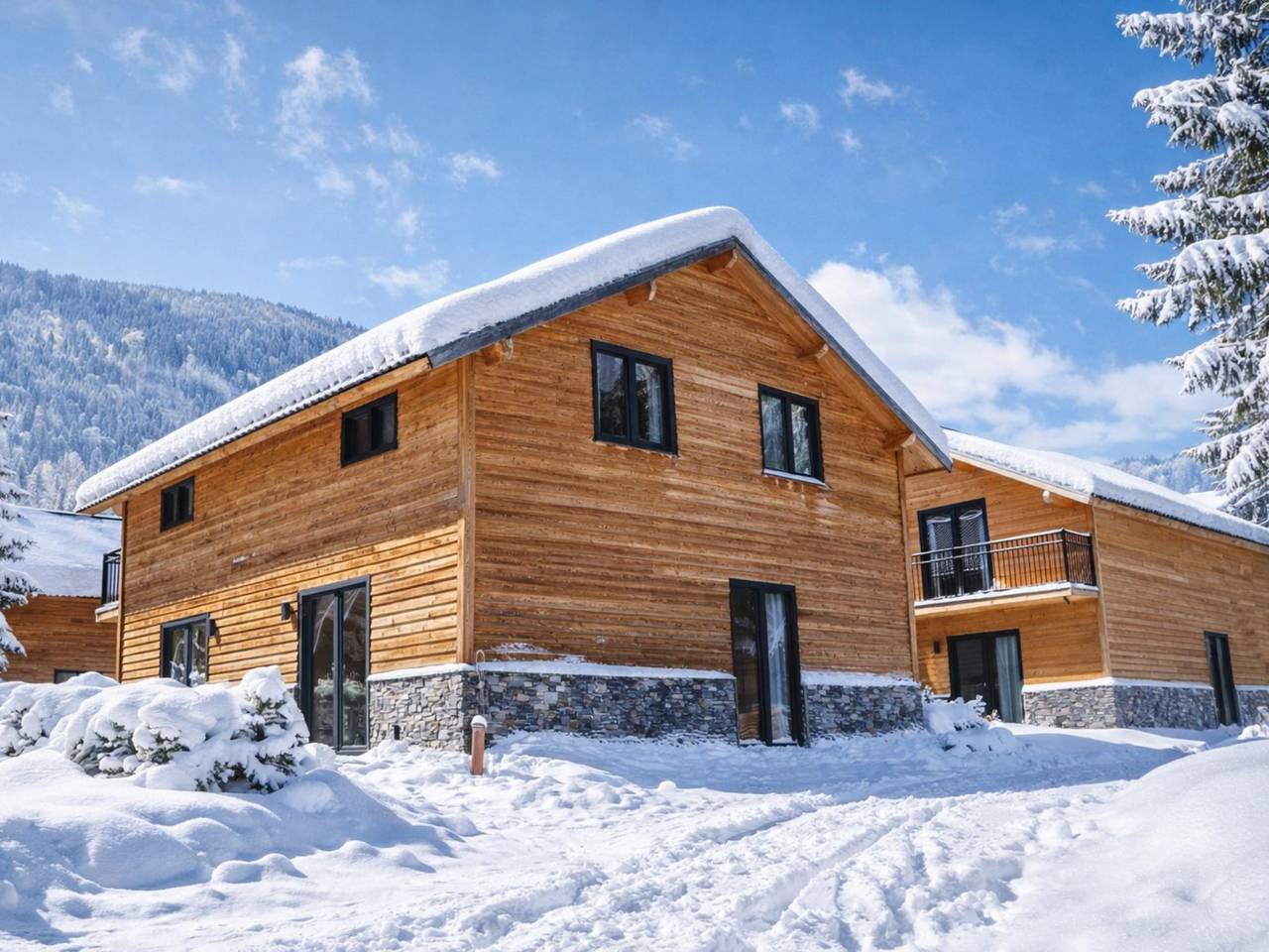 Chalet zwischen den Bergen an einem Alpensee in Afritz am See, Villach-Land