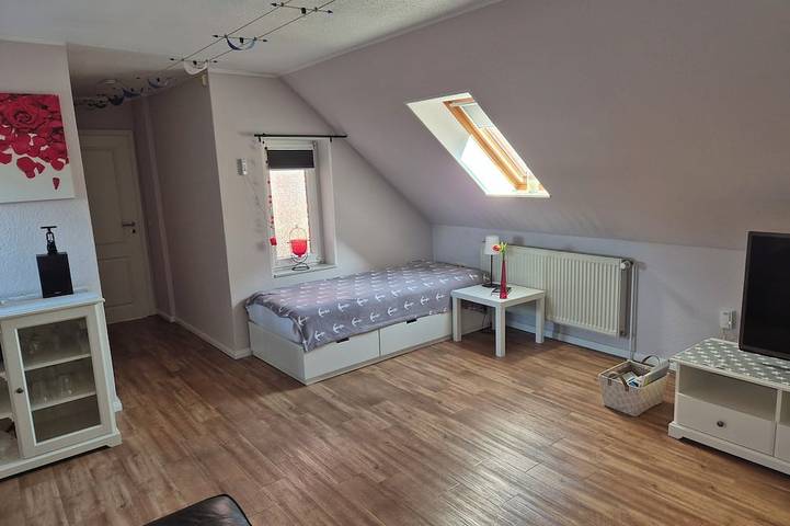 Ganze Wohnung, Ferienwohnung Hardt,  Osterrönfeld, am Nord-Ostsee-Kanal im Zentrum S-H in Osterrönfeld, Rendsburg-Eckernförde