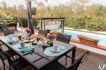 Chambre d’hôte pour 4 personnes, avec sauna et jacuzzi ainsi que jardin et piscine dans Haute-Garonne