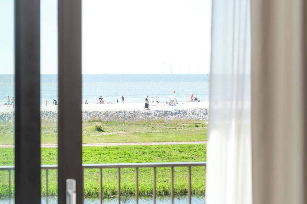 Ganze Wohnung, Kompaktes, luxuriöses Studio direkt am Ijsselmeer. Mit privatem Balkon oder Terrasse, toller Aussicht und allem für zwei Personen. in Workum, Ijsselmeer