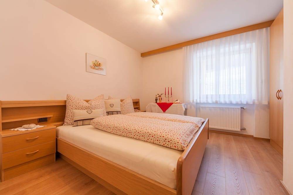 Ganze Wohnung, Geräumige Ferienwohnung in ruhiger Lage im schönen Antholzertal im Haus Erlenhof in Antholz, Rasen-Antholz