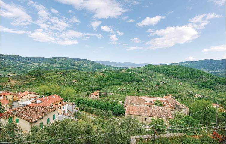 Appartamento al piano terra con letti a castello e WiFi, a 100 m dal ristorante. in Montecatini Terme, Provincia di Pistoia