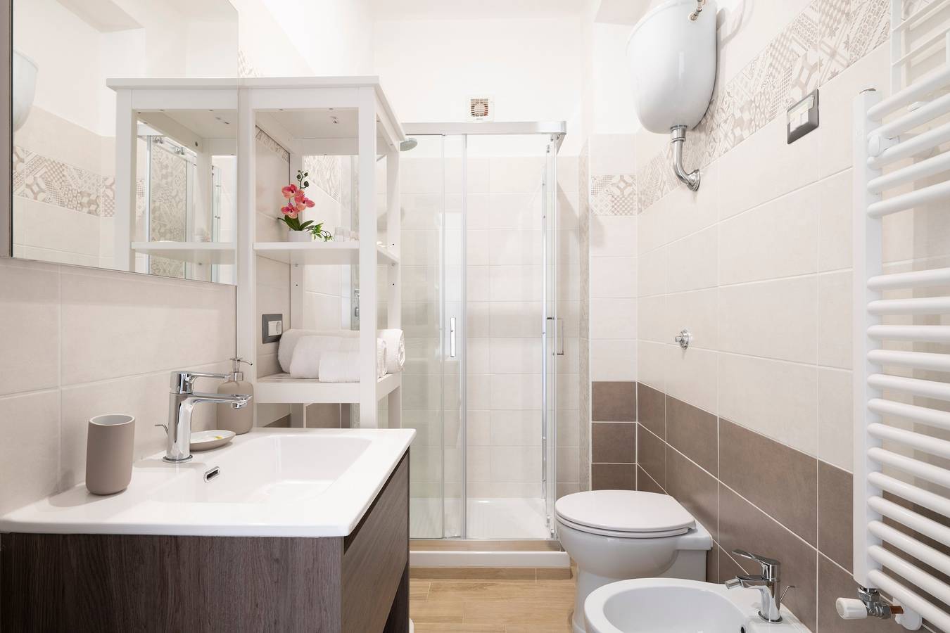 Tweepersoonskamer met privébadkamer en panoramisch terras, foto 7
