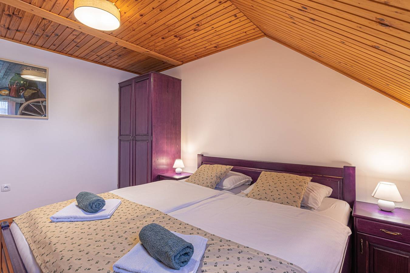 Ganze Wohnung, Eco farm Mikl Pine Tree Apartment in Karawanken und Bachergebirge, Slowenien