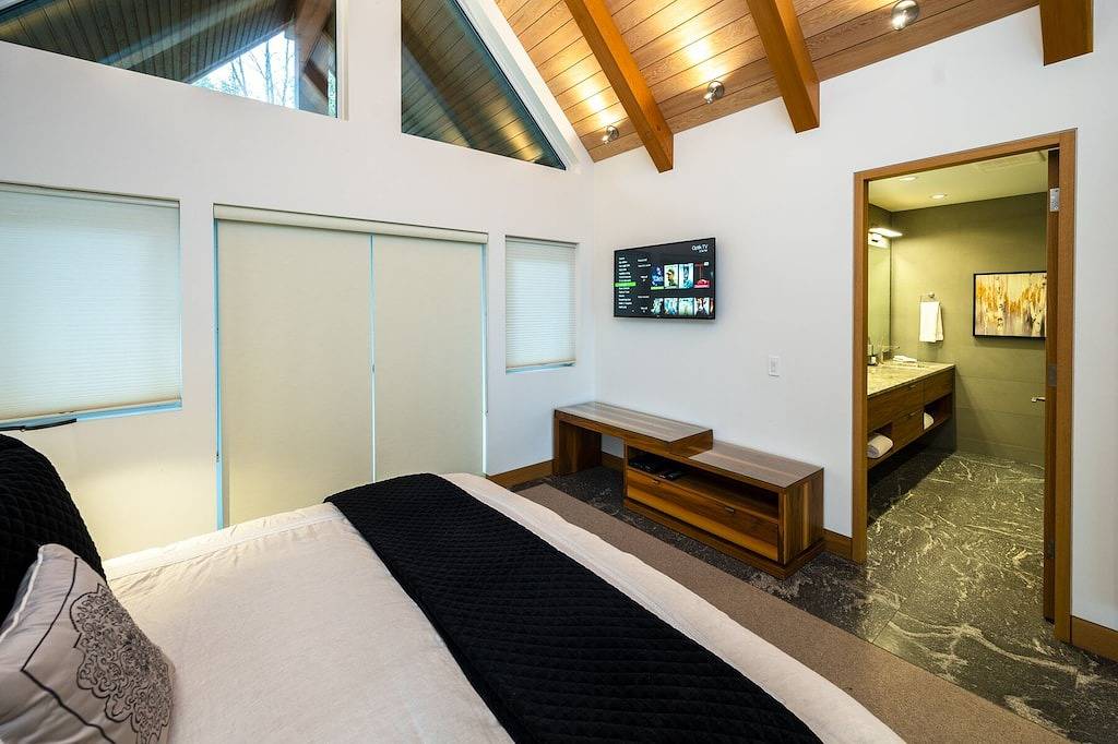 Wunderschöne Pisten Luxus 4/4 zu Fuß zum Dorf, Einkaufen / Restaurants. Aufrufe für Hottub in Whistler, Whistler Blackcomb