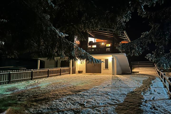Chalet Soleada with Fireplace and Terrace for 5 in Mesocco, Valle Calanca