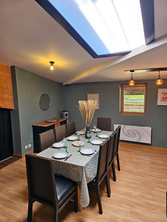 Gîte pour 8 personnes, avec Jardin à Marboué
