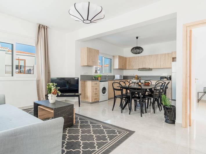 Vacation rental for 8 people, with balcony/terrace in South Cyprus