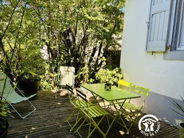 Gîte pour 3 personnes, avec jardin dans l' Aude