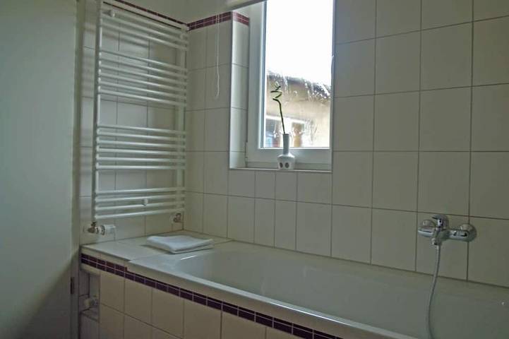 Ferienwohnung für 7 Personen, mit Terrasse und Garten in Kranichfeld - 4