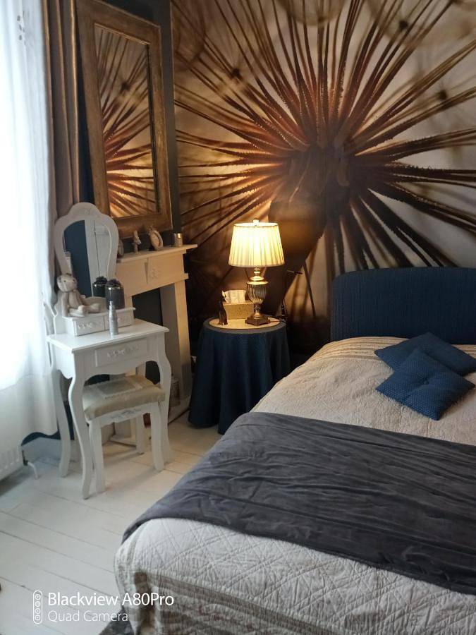 Chambre d’hôte pour 2 personnes, avec vue et terrasse à Olliergues