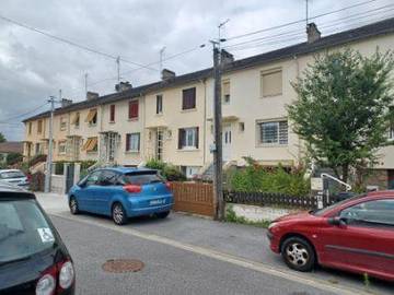 Gîte pour 2 personnes, avec terrasse et vue à Mantes-la-Ville