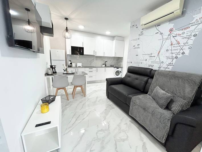 Ferienhaus für 4 Personen, mit Kinderpool und Balkon sowie Garten in Torrevieja - 2