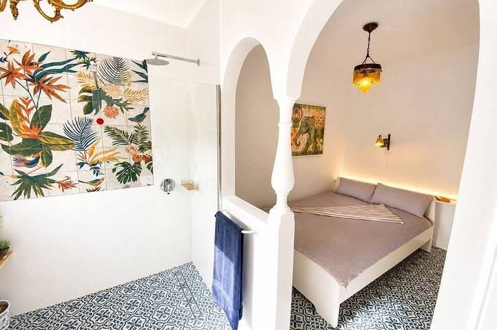 Large quiet terrace. Only 150 m to the sea. in Arico, Tenerife du Sud