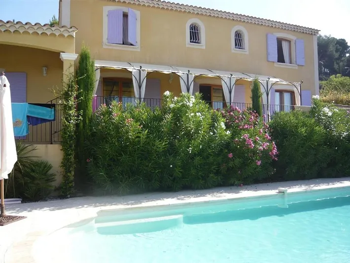 Chalet para 10 personas, con piscina y vistas además de jardín y terraza - 1