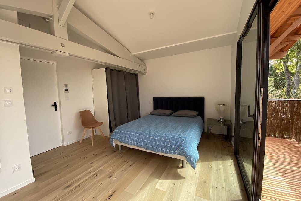 Villa Rénovée Avec Piscine à 400m de la Plage au Pyla in Dune du Pilat, La Teste-de-Buch