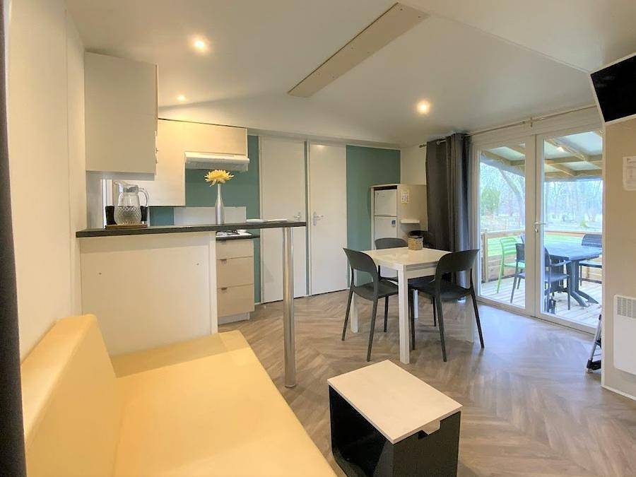 Camping Du Pre Des Moines - Mobilhome 2 personnes - Sesame*** 4 chambres in Gouvieux, Oise