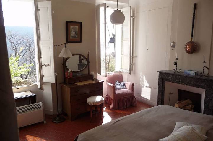 Gîte pour 4 personnes, avec terrasse et jardin, animaux acceptés à Bargemon - 3