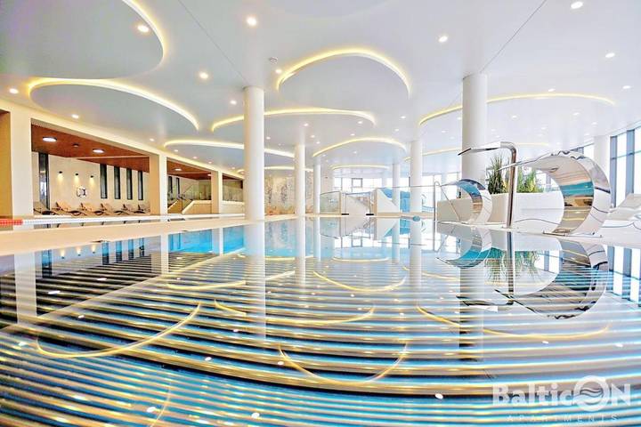 Ośrodek wypoczynkowy dla 4 osób, z jacuzzi i basen oraz sauna i ogród w Kołobrzeg