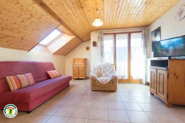 Gîte pour 4 personnes, avec jardin à Corrençon-en-Vercors - 2