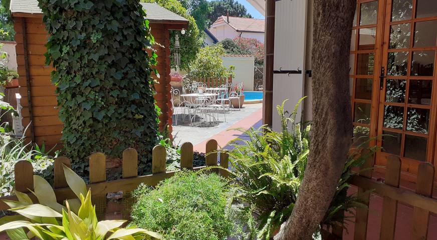 Chambre d’hôte pour 2 personnes, avec jardin et piscine dans les Pyrénées-Orientales