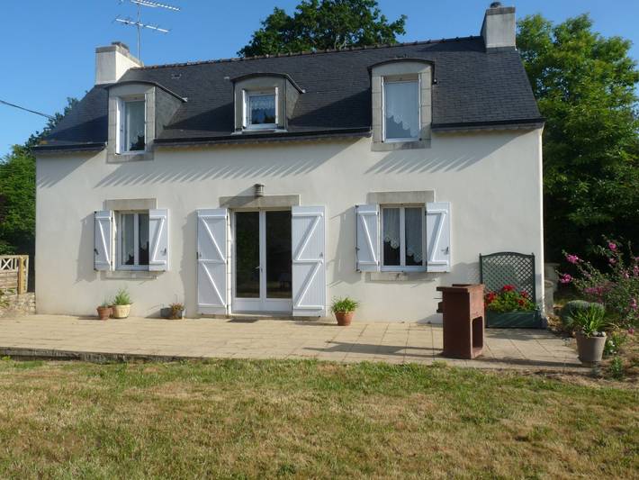 Gîte pour 5 personnes, avec terrasse et jardin à Plogastel-Saint-Germain