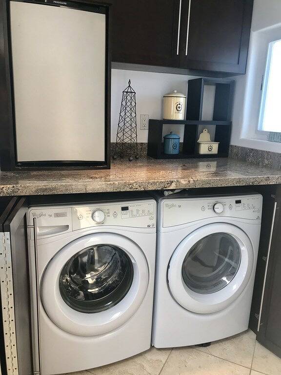 Ihr Oceanfront Beach Houz in Encinitas, San Diego County