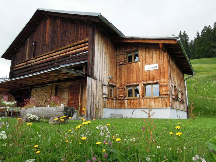 Ferienwohnung für 6 Personen, mit Terrasse in Brigels