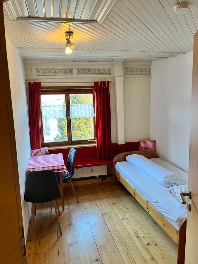 Ferienwohnung für 4 Personen, mit Terrasse und Garten sowie Ausblick in Stiefenhofen - 4