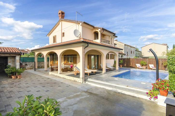 Villa für 6 Personen, mit Pool und Balkon in Rovinj - 4