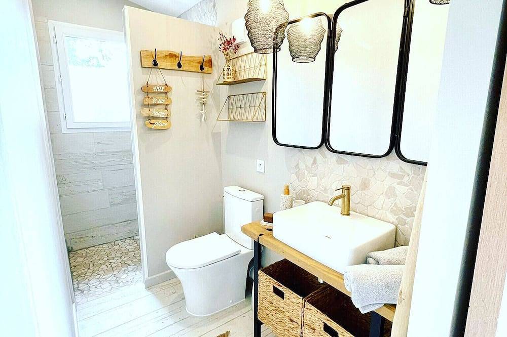 Entire apartment, Vrbo Property in Sérignan, Côte d'Améthyste