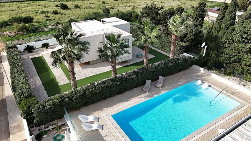 Casa vacanza per 4 persone, con giardino e terrazza in Erice