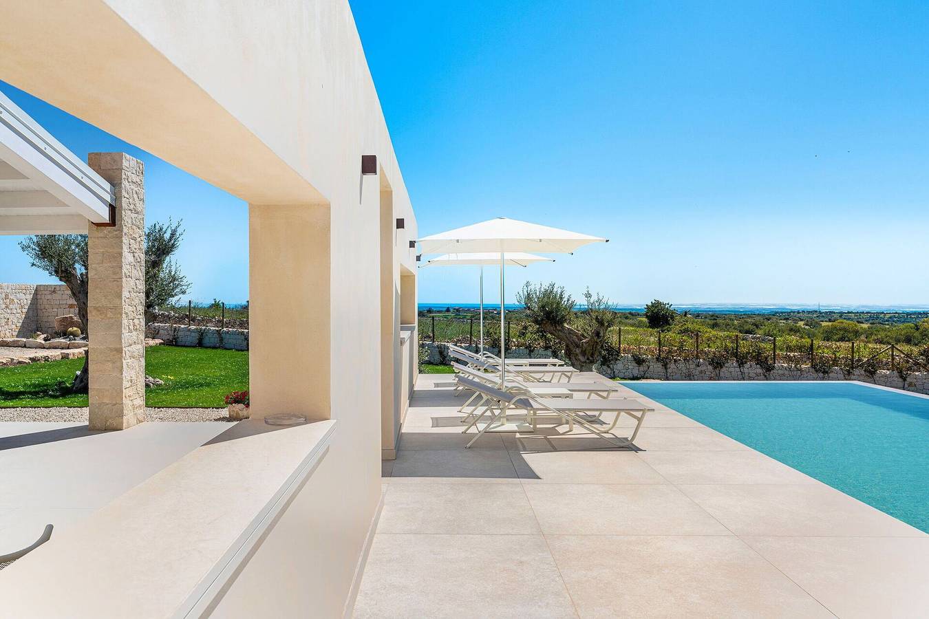 Villa Mora in Rosolini, Siracusa e dintorni