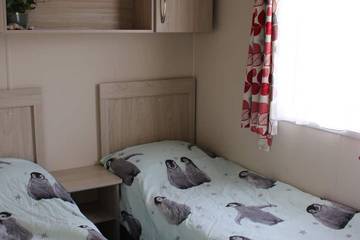 Static Caravan for 8 People in Colchester, Essex, Photo 2