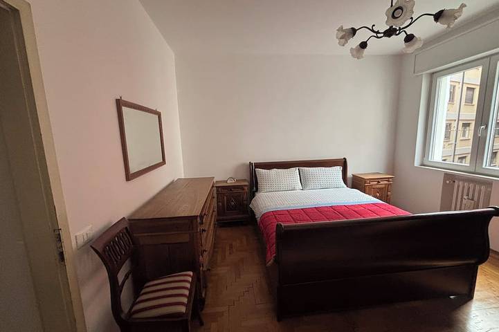 Appartement entier, Spacious, light-filled apartment inside the ancient town walls, with great views in Trévise, Province de Trévise